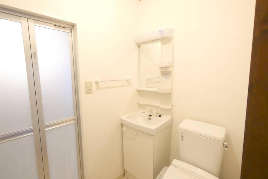 マスク配布ありa5 新宿10分 10人宿泊可能 出張在宅勤務に最適!!宿泊型テレワークスペース!!Wifi完備 回線安定してます!!長期宿泊受付中 โตเกียว ภายนอก รูปภาพ